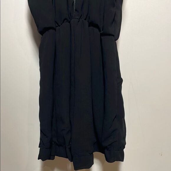 Stylish Black Sleeveless romper - Picture 8 of 8